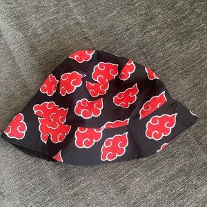 New without tag (bucket hat)